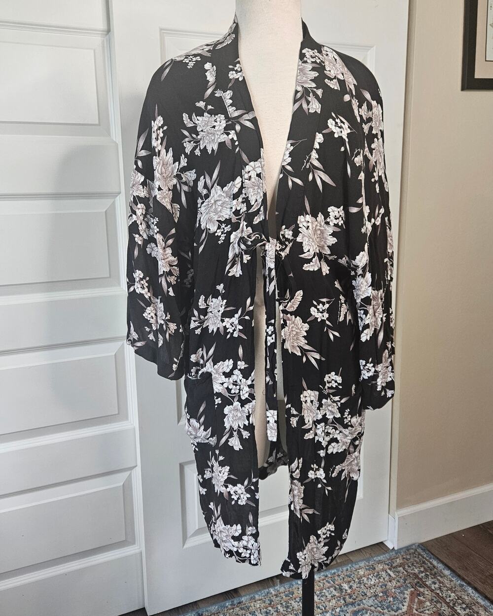 Spiritual Gangster Maya Kimono Robe One Size  Black Floral Duster Cover Up Rayon